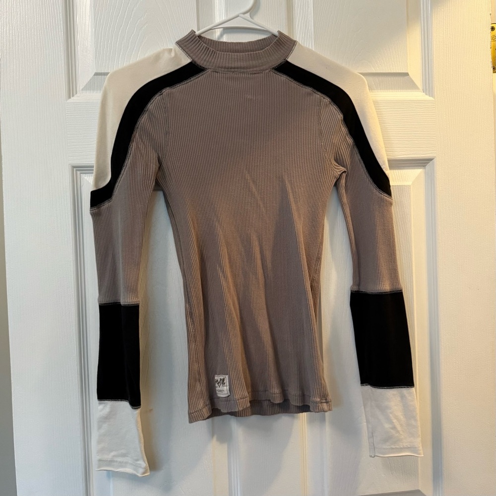 Colorblock Long Sleeve Top